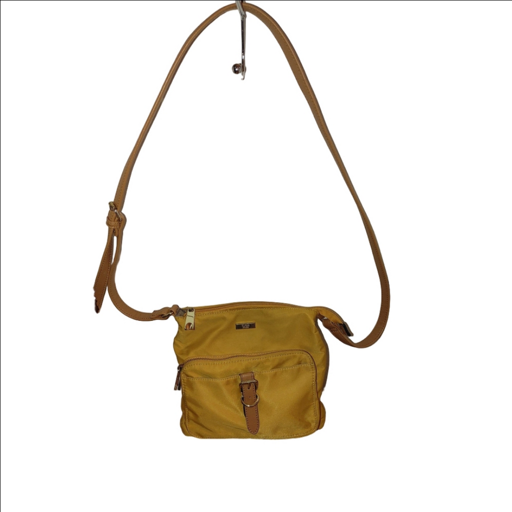 Tutilo Crossbody